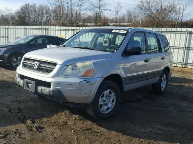 2HKYF18154H553319 - 2004 HONDA PILOT LX SILVER photo 2