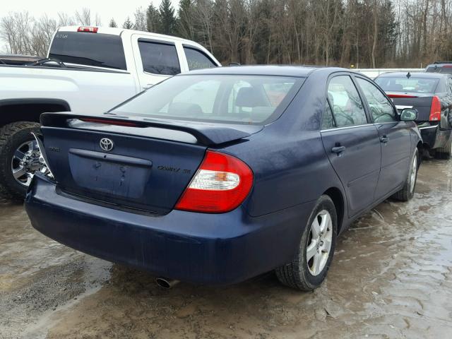 4T1BE32K14U351410 - 2004 TOYOTA CAMRY LE BLUE photo 4