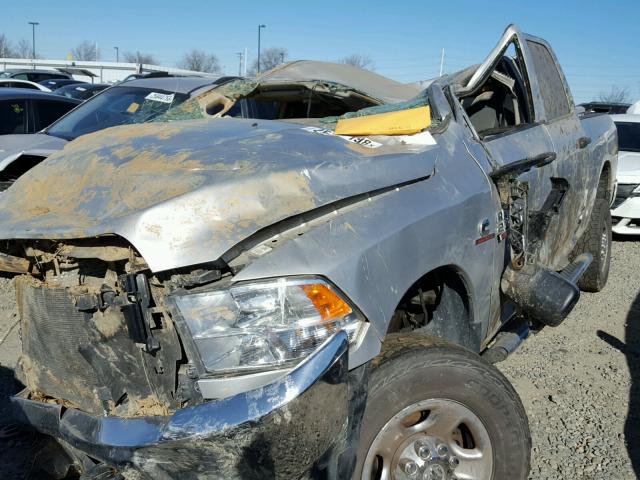 3C6UR5CL0DG565836 - 2013 RAM 2500 ST SILVER photo 10
