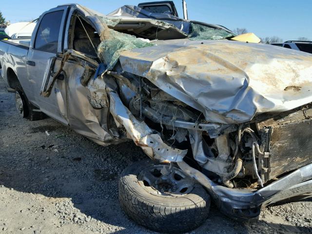3C6UR5CL0DG565836 - 2013 RAM 2500 ST SILVER photo 9