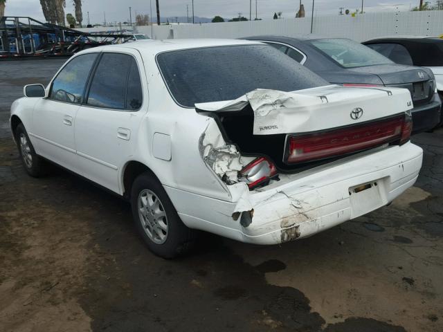 4T1SK12EXRU393069 - 1994 TOYOTA CAMRY LE WHITE photo 3