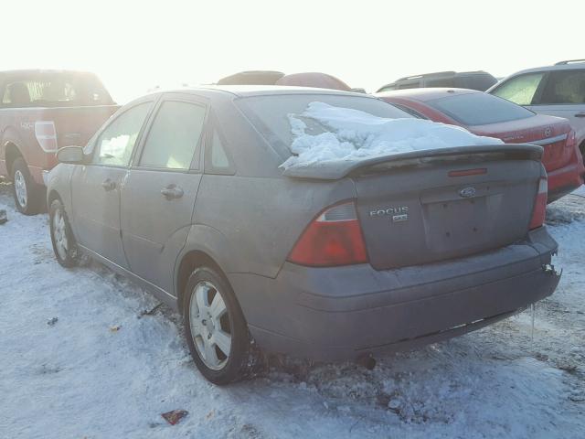 1FAFP34N07W311518 - 2007 FORD FOCUS ZX4 GRAY photo 3