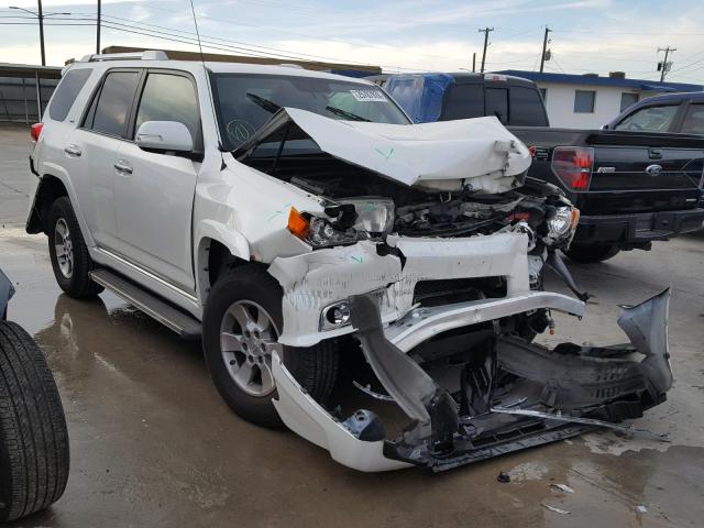 JTEBU5JR1A5019468 - 2010 TOYOTA 4RUNNER SR WHITE photo 1