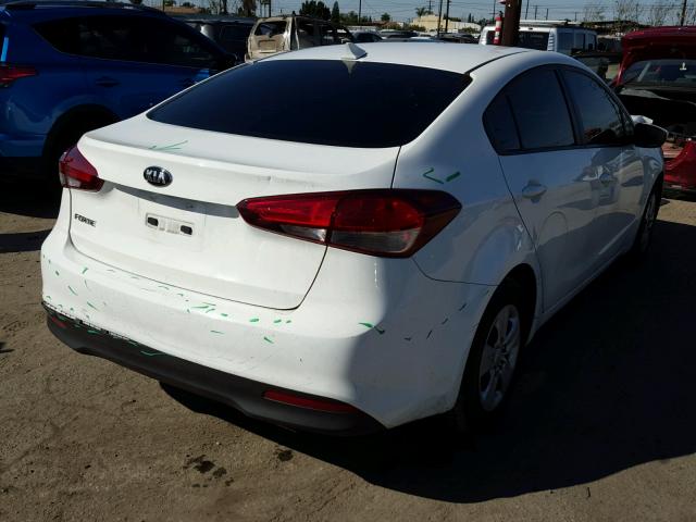 3KPFK4A72HE121994 - 2017 KIA FORTE LX WHITE photo 4