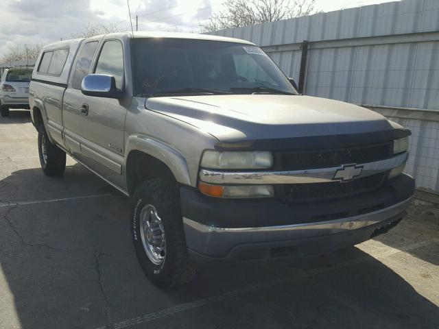 1GCHK29U12E300635 - 2002 CHEVROLET SILVERADO TAN photo 1