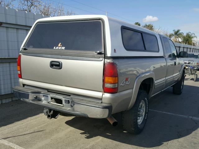 1GCHK29U12E300635 - 2002 CHEVROLET SILVERADO TAN photo 4