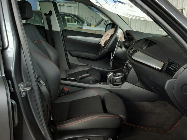 WBAVM1C56FVW57322 - 2015 BMW X1 SDRIVE2 GRAY photo 5