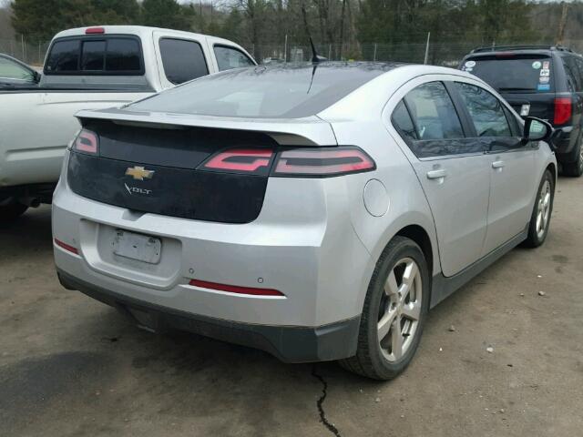 1G1RD6E41BU099023 - 2011 CHEVROLET VOLT SILVER photo 4