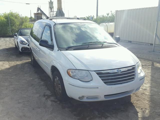 2C8CP64L55R127792 - 2005 CHRYSLER TOWN & COU WHITE photo 1