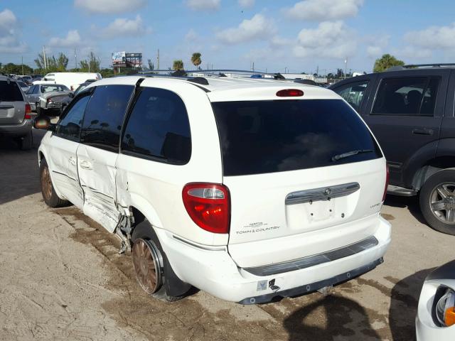 2C8CP64L55R127792 - 2005 CHRYSLER TOWN & COU WHITE photo 3