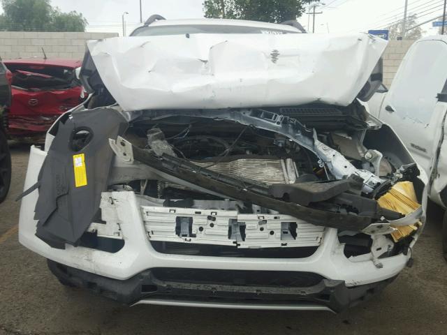 1FMCU0GX1FUA92222 - 2015 FORD ESCAPE SE WHITE photo 9