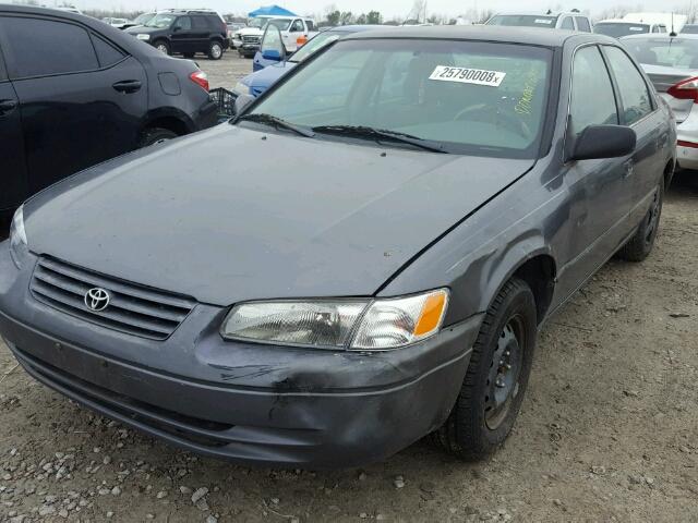 4T1BG22K0VU049502 - 1997 TOYOTA CAMRY CE GRAY photo 2