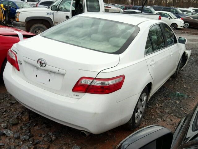 4T1BE46K29U856458 - 2009 TOYOTA CAMRY BASE WHITE photo 4