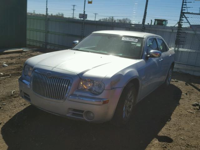 2C3LA63H46H102182 - 2006 CHRYSLER 300C SILVER photo 2