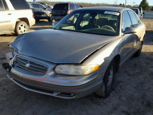 2G4WB52K031201546 - 2003 BUICK REGAL LS GOLD photo 2