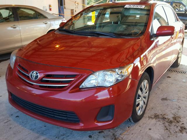 2T1BU4EE2DC962787 - 2013 TOYOTA COROLLA BA RED photo 2