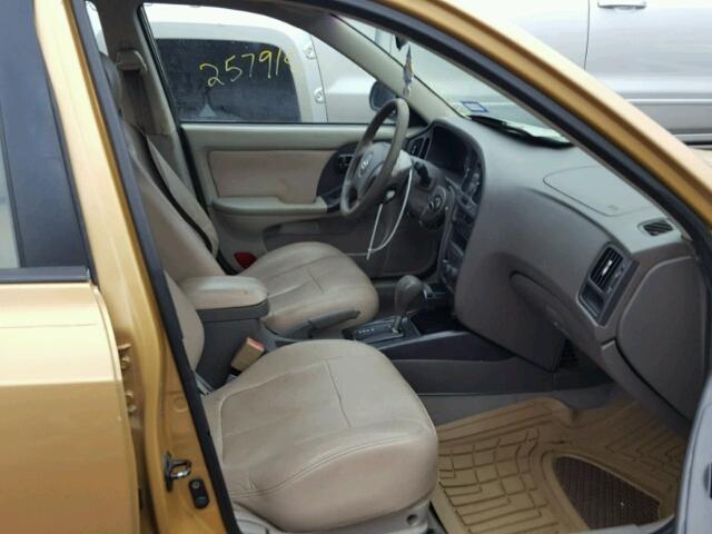 KMHDN46D44U725499 - 2004 HYUNDAI ELANTRA GL GOLD photo 5