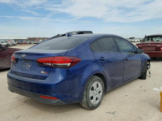 3KPFL4A74HE047040 - 2017 KIA FORTE LX BLUE photo 4