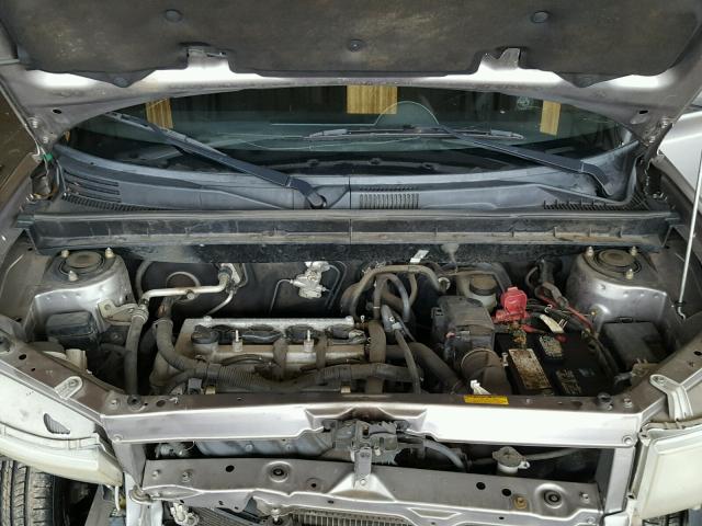 JTLKT324X64037144 - 2006 TOYOTA SCION XB SILVER photo 7