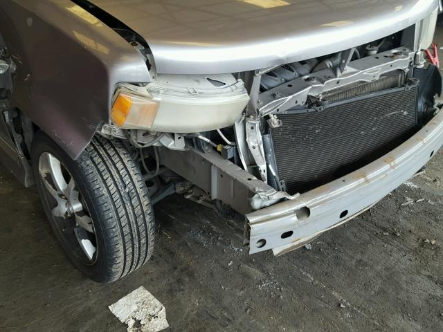 JTLKT324X64037144 - 2006 TOYOTA SCION XB SILVER photo 9