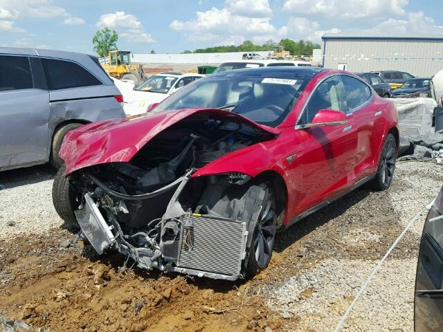 5YJSA1CP8DFP12669 - 2013 TESLA MODEL S RED photo 2