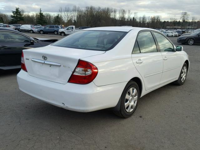 4T1BE32K94U269098 - 2004 TOYOTA CAMRY LE WHITE photo 4