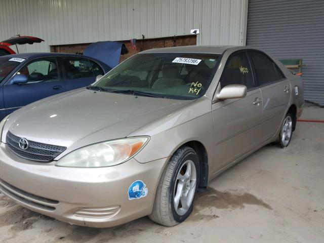 4T1BE32KX4U896781 - 2004 TOYOTA CAMRY LE TAN photo 2