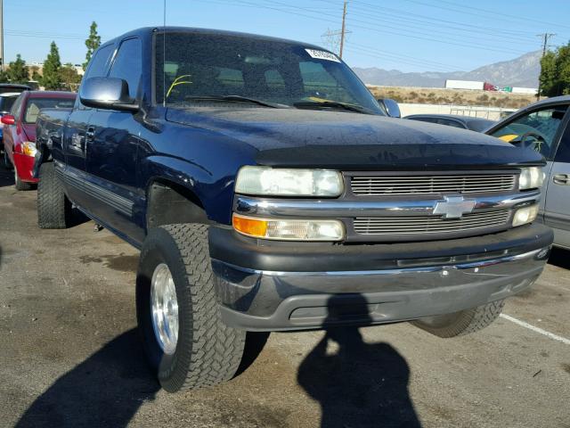 2GCEC19T921326936 - 2002 CHEVROLET SILVERADO BLUE photo 1