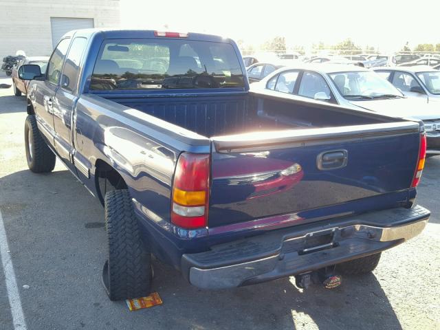 2GCEC19T921326936 - 2002 CHEVROLET SILVERADO BLUE photo 3