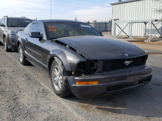 1ZVHT80N485137328 - 2008 FORD MUSTANG CHARCOAL photo 1