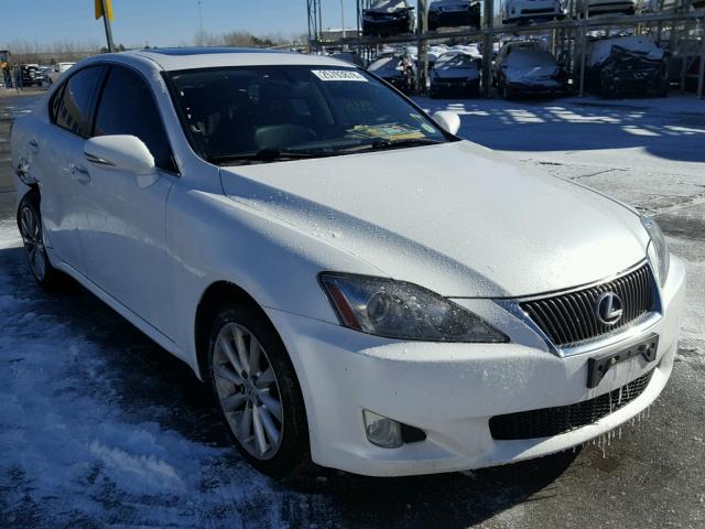 JTHCF5C27A5041654 - 2010 LEXUS IS 250 WHITE photo 1