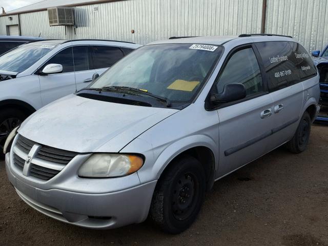 1D4GP45R35B268354 - 2005 DODGE CARAVAN SX SILVER photo 2