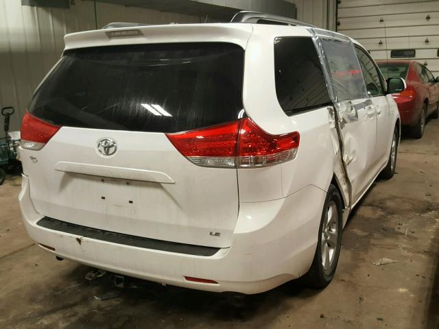 5TDKK3DC1CS270977 - 2012 TOYOTA SIENNA LE WHITE photo 4