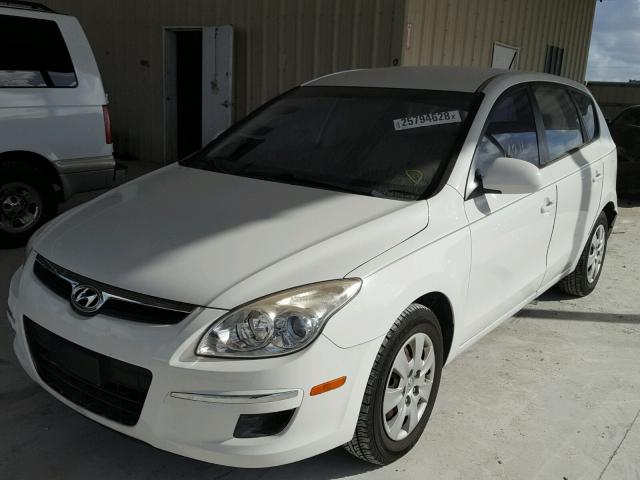 KMHDB8AE2BU091798 - 2011 HYUNDAI ELANTRA TO WHITE photo 2