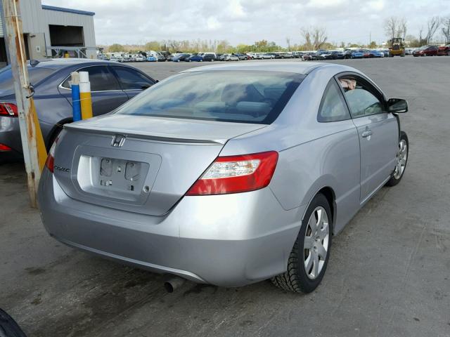 2HGFG12617H501970 - 2007 HONDA CIVIC LX SILVER photo 4