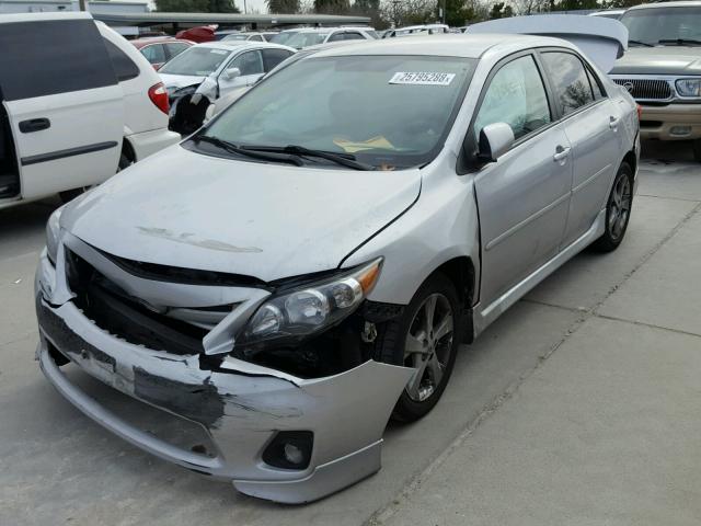 2T1BU4EE7CC832714 - 2012 TOYOTA COROLLA BA SILVER photo 2