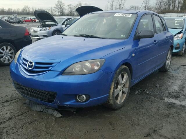 JM1BK343341177974 - 2004 MAZDA 3 HATCHBAC BLUE photo 2