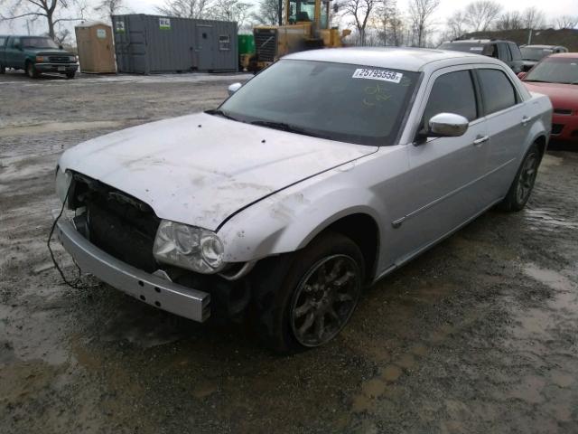 2C3KA63H17H679698 - 2007 CHRYSLER 300C SILVER photo 2