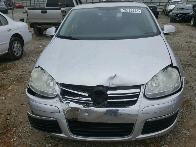 3VWEF71K97M082554 - 2007 VOLKSWAGEN JETTA WOLF SILVER photo 9