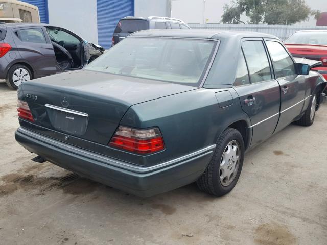 WDBEA32E2SC239238 - 1995 MERCEDES-BENZ E 320 BASE GREEN photo 4