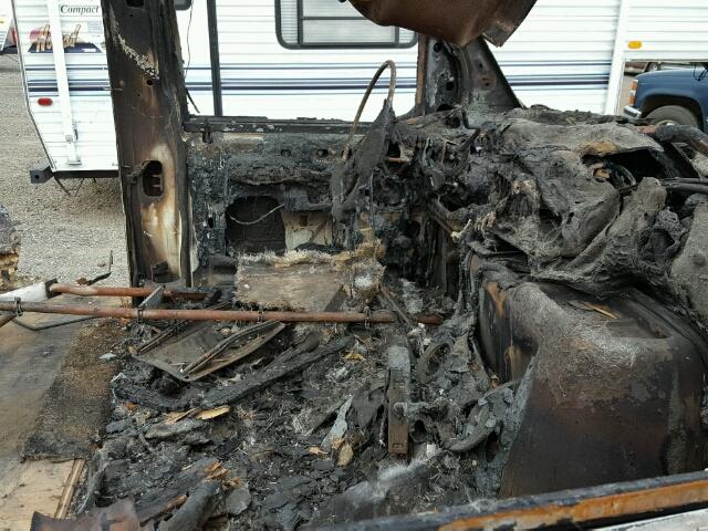 1FDKE30GXSHA52213 - 1995 FORD E350 BURN photo 5