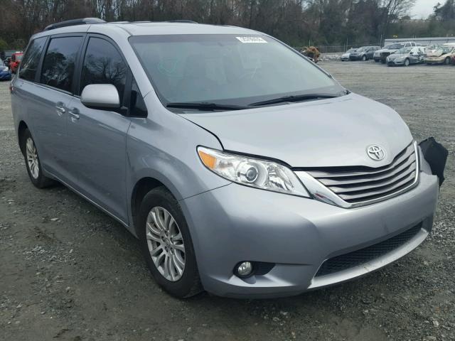 5TDYK3DCXFS605118 - 2015 TOYOTA SIENNA XLE SILVER photo 1