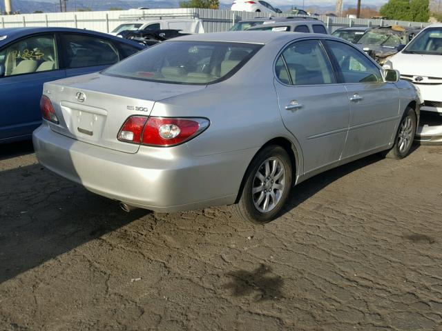 JTHBF30G220044377 - 2002 LEXUS ES 300 SILVER photo 4