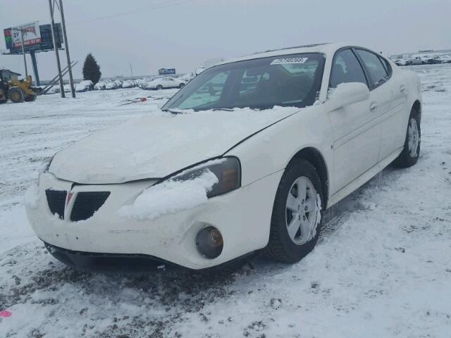 2G2WP552X71235487 - 2007 PONTIAC GRAND PRIX WHITE photo 2