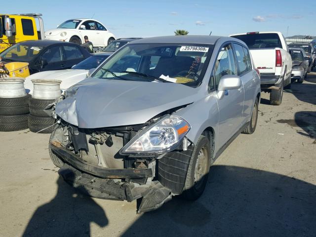 3N1BC13E69L415906 - 2009 NISSAN VERSA S SILVER photo 2