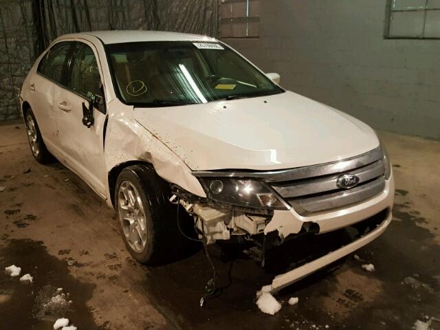 3FAHP0HA7BR243261 - 2011 FORD FUSION SE WHITE photo 1