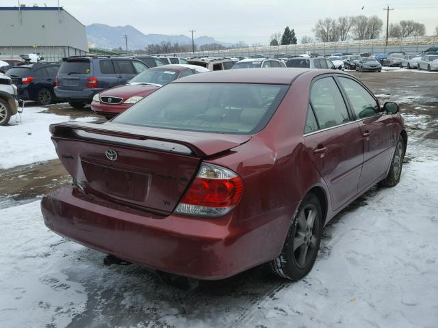 4T1BA30K75U509605 - 2005 TOYOTA CAMRY SE RED photo 4