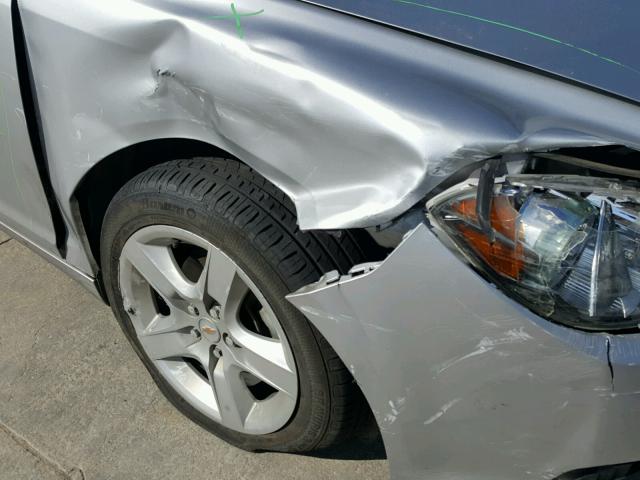 1G1ZB5E12BF271652 - 2011 CHEVROLET MALIBU LS SILVER photo 9