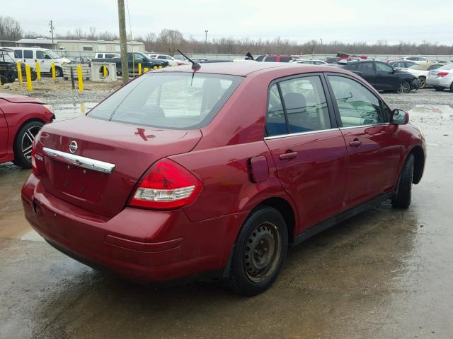 3N1BC11E99L371581 - 2009 NISSAN VERSA S RED photo 4