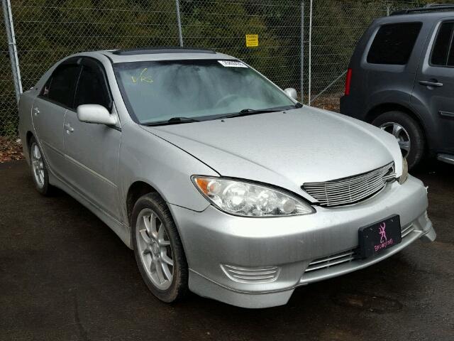 4T1BE32K15U977699 - 2005 TOYOTA CAMRY LE SILVER photo 1